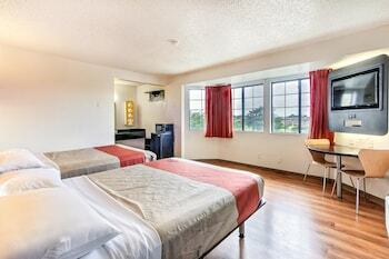 Motel 6 Monterey - Marina