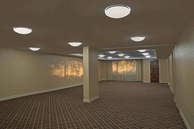 Sheraton Louisville Riverside Hotel