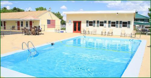 Hotel Lodge At Kennebunk