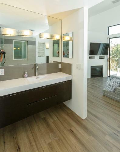 Beautiful Home Near The Beach