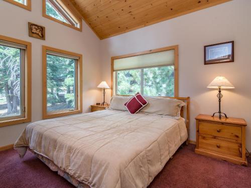 11454 Chalet Rd Home