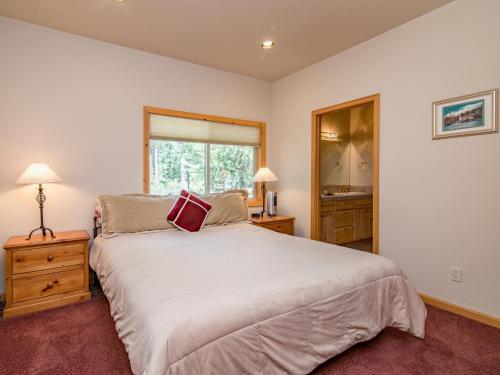 11454 Chalet Rd Home