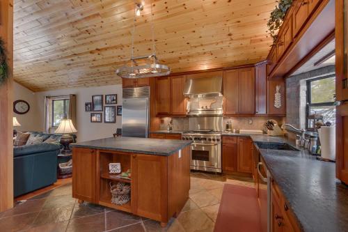 Bear's Lair At Tahoe Donner