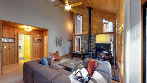 Family Mountain Chalet - 2br/2ba