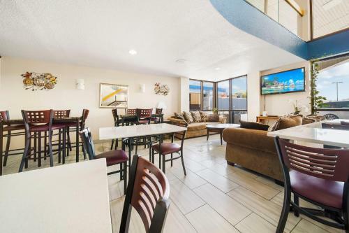 Hotel Baymont Inn & Suites Muncie