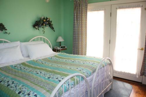 Bed & Breakfast The White House Inn
