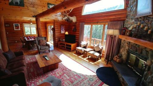 River Chant Lodge