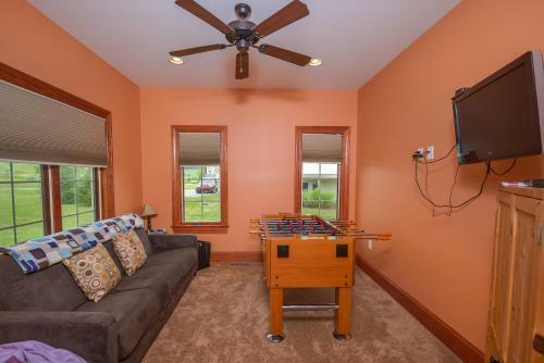 Serenity Now Five-bedroom Holiday Home