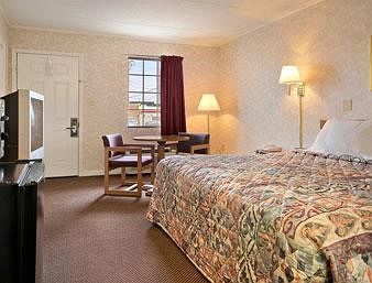 Motel Days Inn Lenoir City