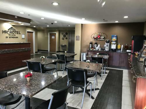 Hotel Microtel Inn & Suites By Wyndham Lithonia/stone Mountain