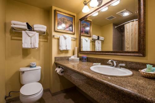 The Grand Lodge Hotel And Suites