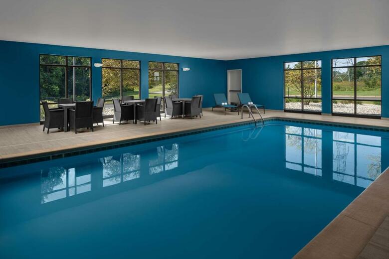 Hotel Hampton Inn & Suites Grand Rapids-airport 28th St