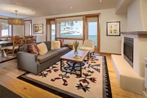 Hotel The Blake At Taos Ski Valley