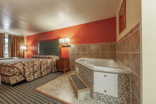 Hotel Taos Valley Lodge