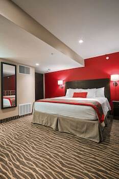 Ramada Columbus Hotel And Conference Center