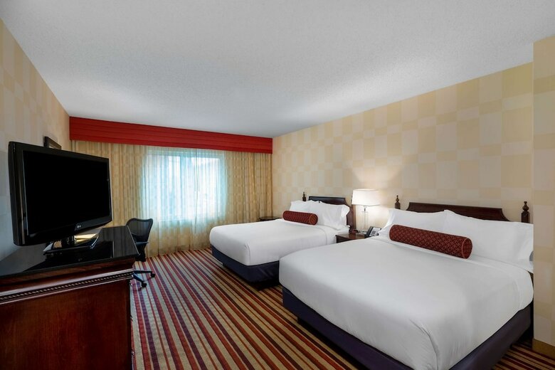 Hotel Wyndham Grand Oklahoma City Downtown