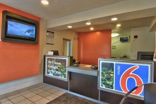Motel 6 Woodland - Sacramento Area
