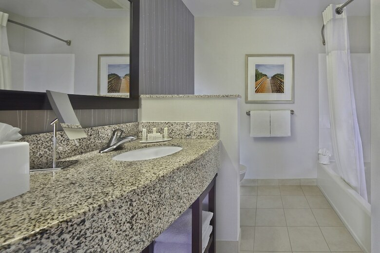 Hotel Courtyard By Marriott Stuart