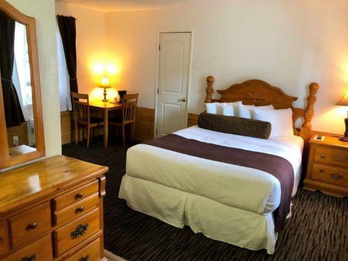 Hotel Shasta Inn
