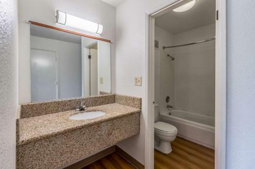 Motel 6 Beaverton