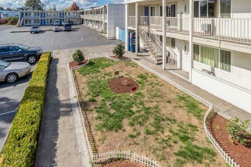 Motel 6 Beaverton