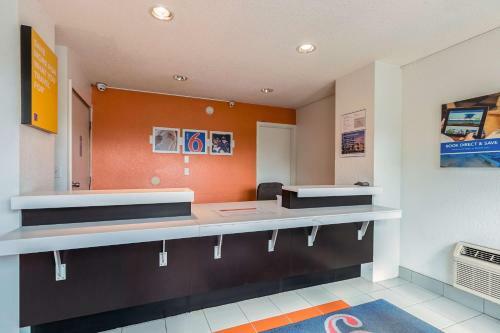 Motel 6 Beaverton