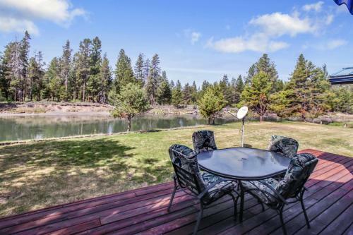Big River Hideaway Three-bedroom Home
