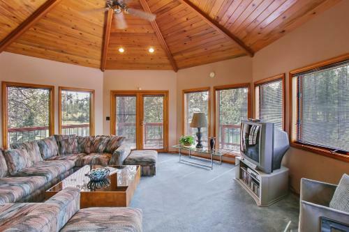 Big River Hideaway Three-bedroom Home