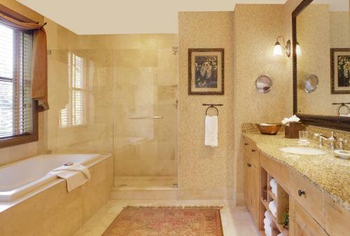 Hotel Snake River Lodge & Spa