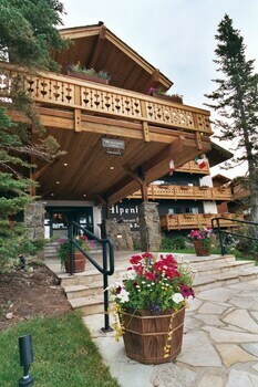 Hotel The Alpenhof