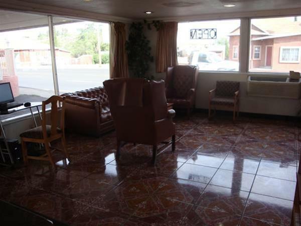 Motel Knight's Inn Globe