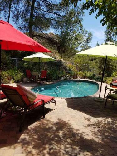 Hostal Rainbow Inn Bed And Breakfast