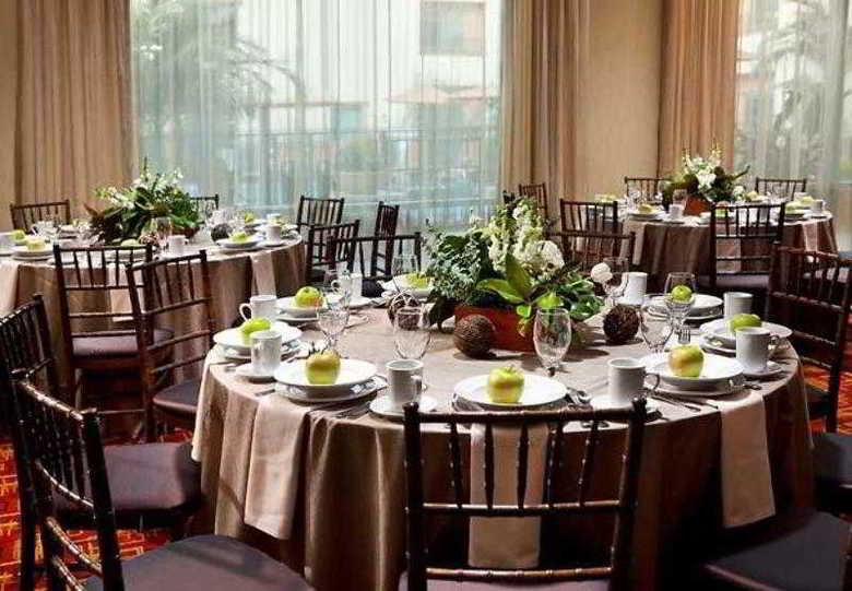 Hotel Courtyard By Marriott Santa Barbara Goleta
