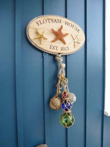 Flotsam House Two-bedroom Home