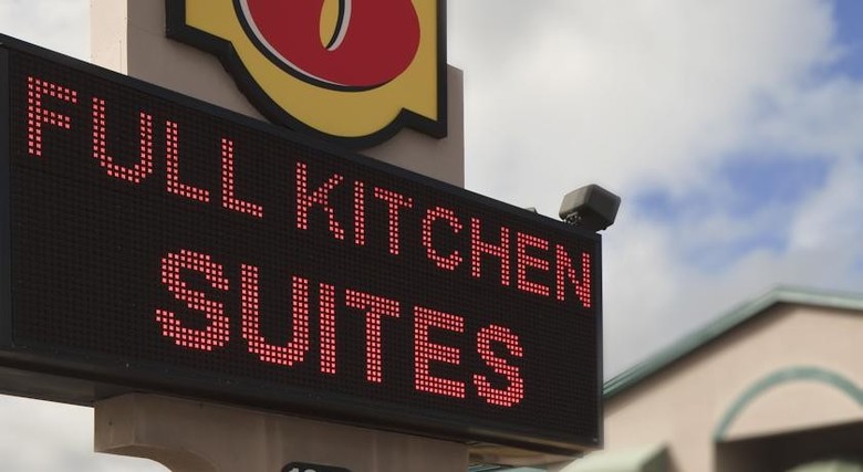 Hotel Super 8 Kissimmee Suites