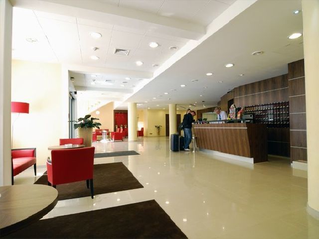 Hotel Artis