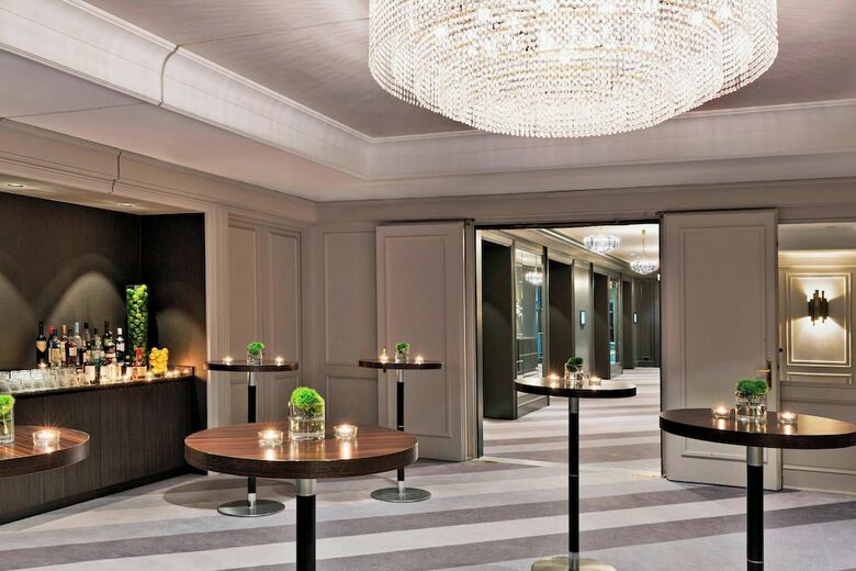 Renaissance Vienna Sch�nbrunn Hotel