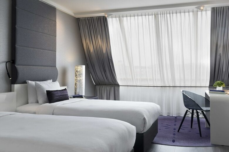 Renaissance Vienna Sch�nbrunn Hotel
