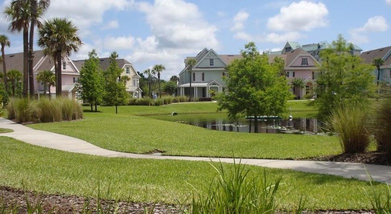 Runaway Beach Club Apartments