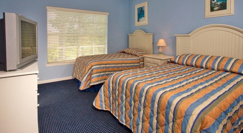 Runaway Beach Club Apartments