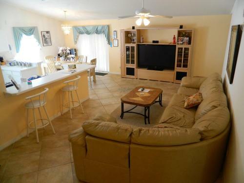 Loyalty Vacation Homes - Kissimmee