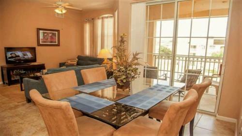 Loyalty Vacation Homes - Kissimmee