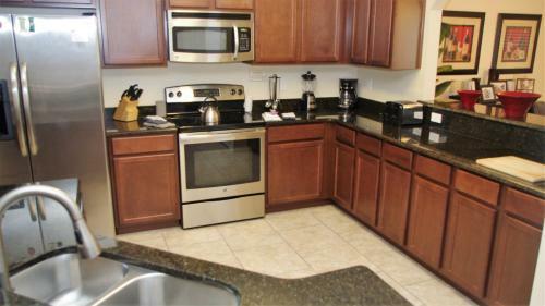 Loyalty Vacation Homes - Kissimmee