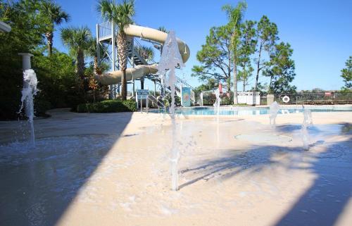 Spacious Vacation Home Rental House 77tb12