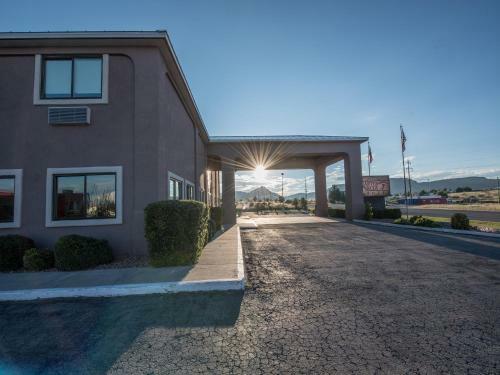 Hotel Ramada Of Alpine