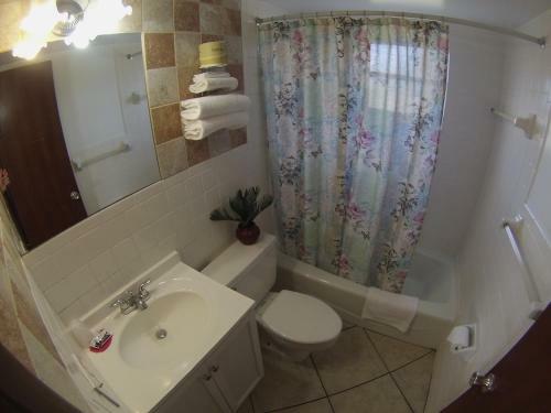 Lago Motor Inn