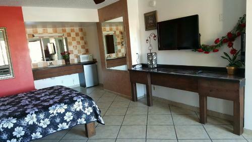 Lago Motor Inn
