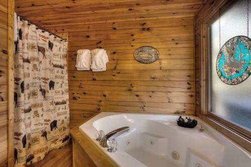 Nestled Inn #214 - Two Bedroom Cabin