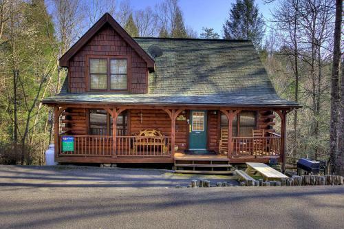 Nestled Inn #214 - Two Bedroom Cabin