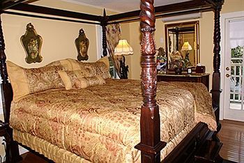 Sabal Palm House Bed And Breakfast